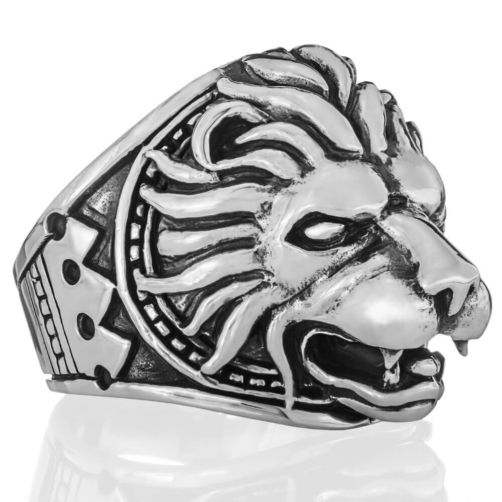 Silver lion ring