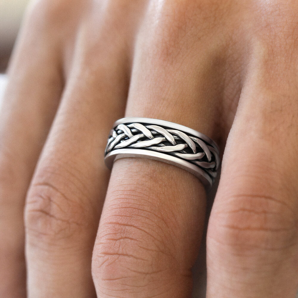 Spinner rings for men