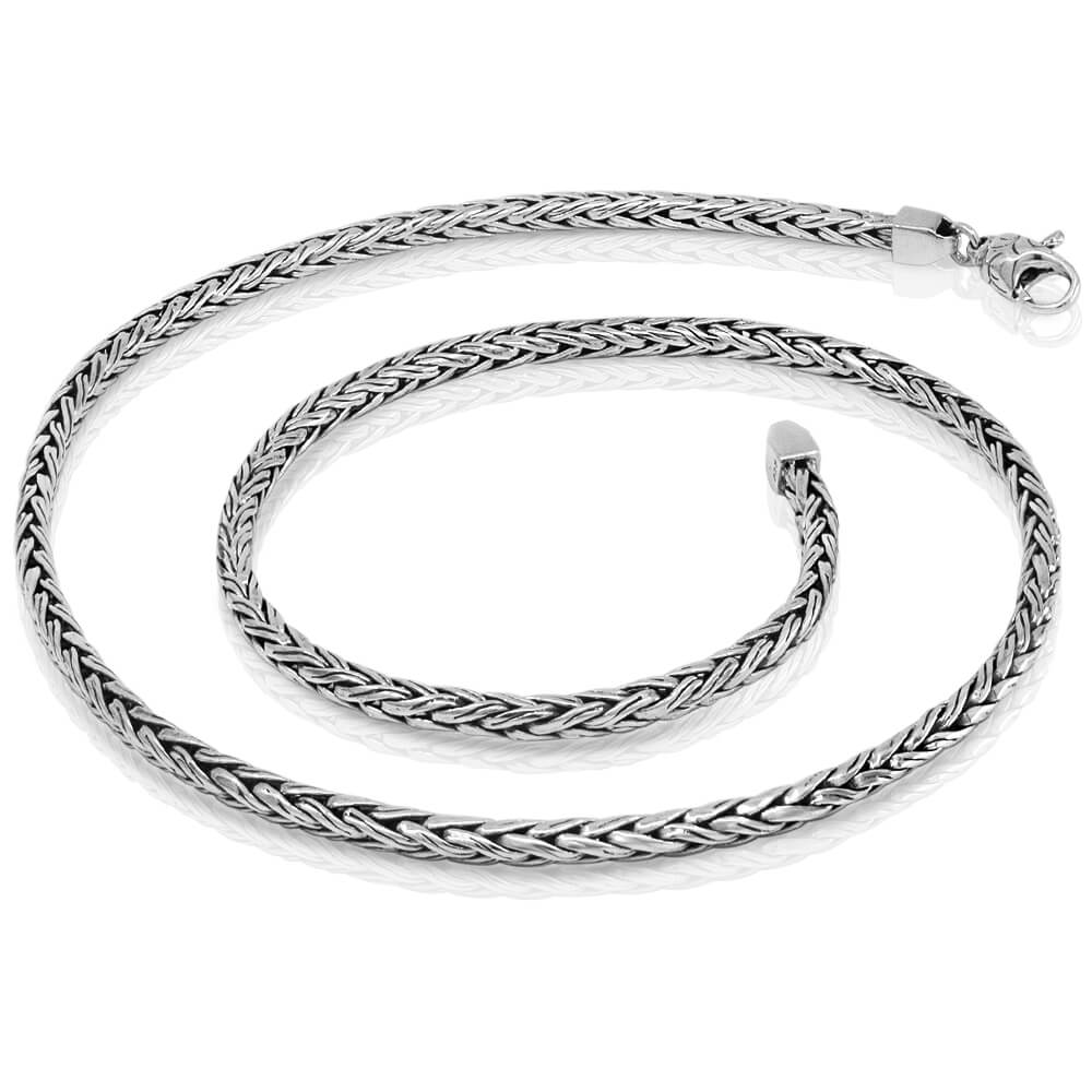 Silver chain necklace
