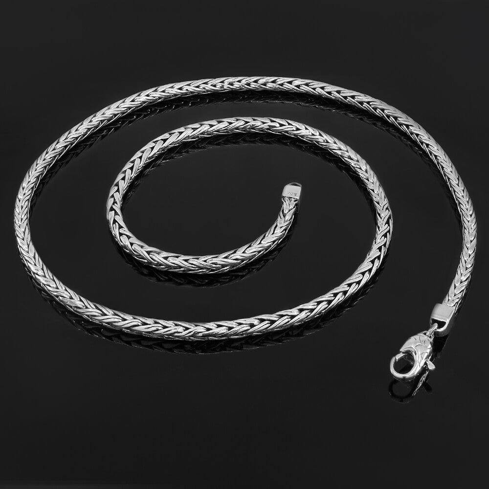 Silver chain necklace