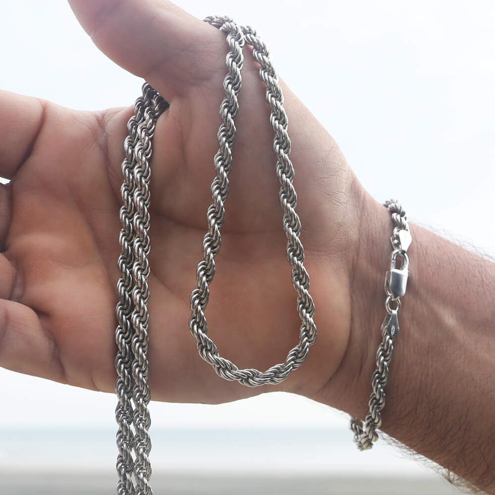 silver chain bracelet