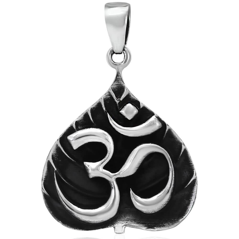 om pendant