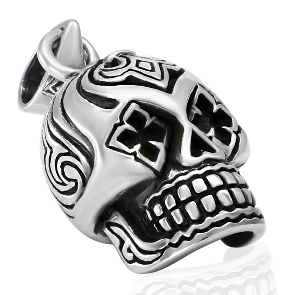 Silver skull pendant