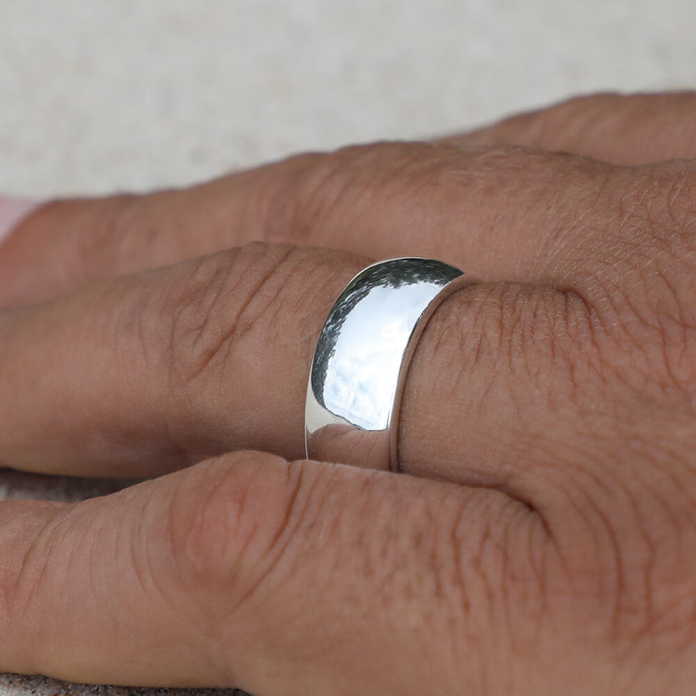 silver band ring