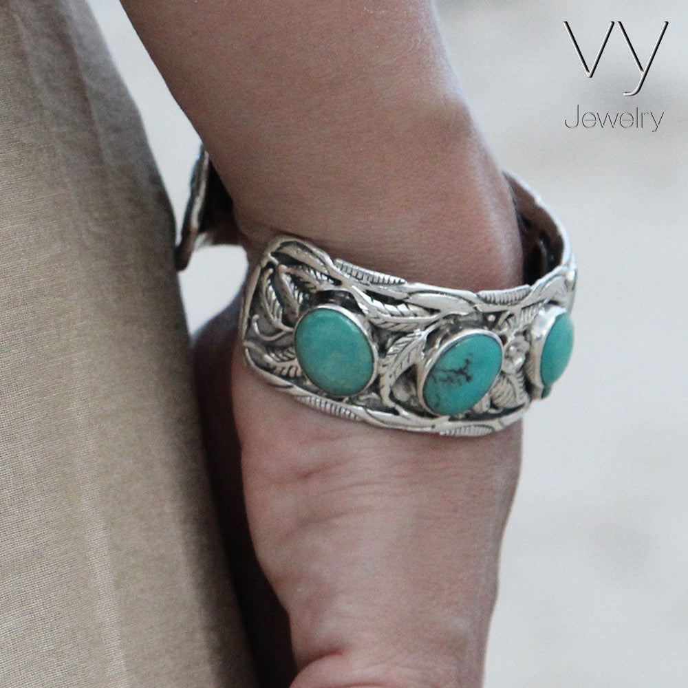 Turquoise silver bracelet
