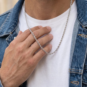Silver rope chain
