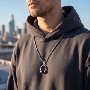 headphone necklace pendant