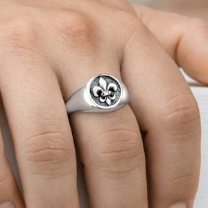 Fleur-de-Lis ring
