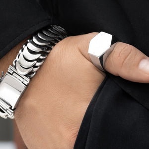 Hexagon ring