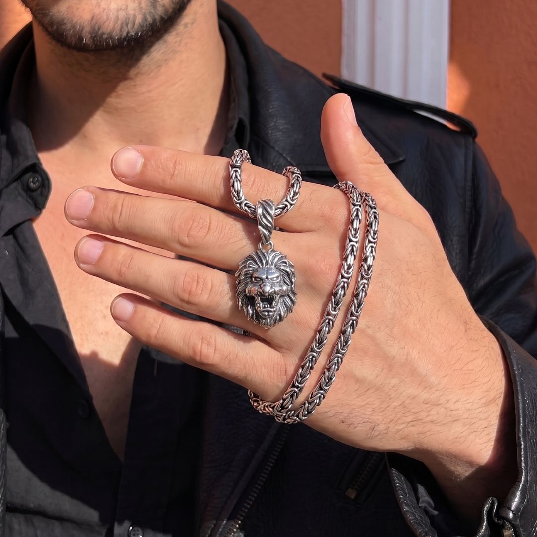Silver lion pendant 925 