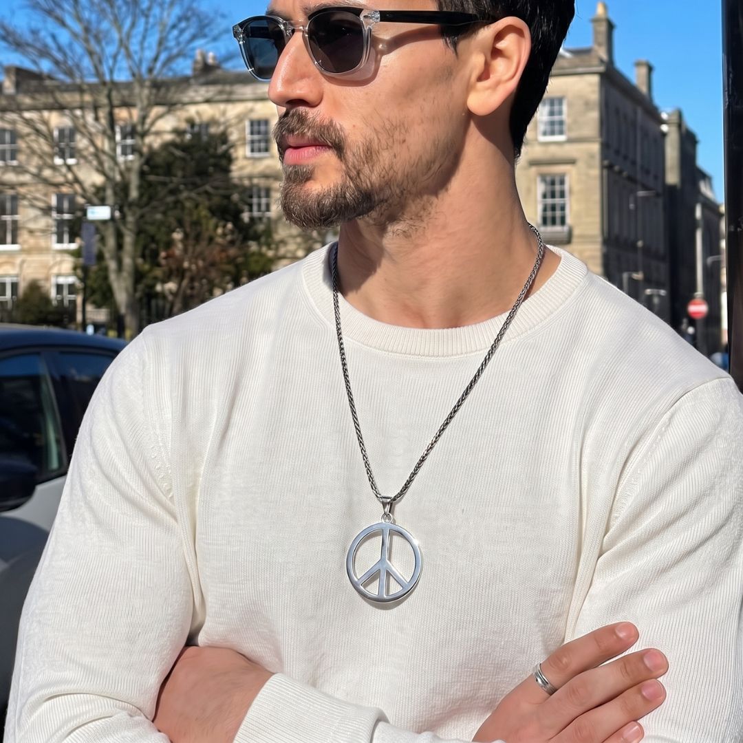 Peace symbol pendant silver 