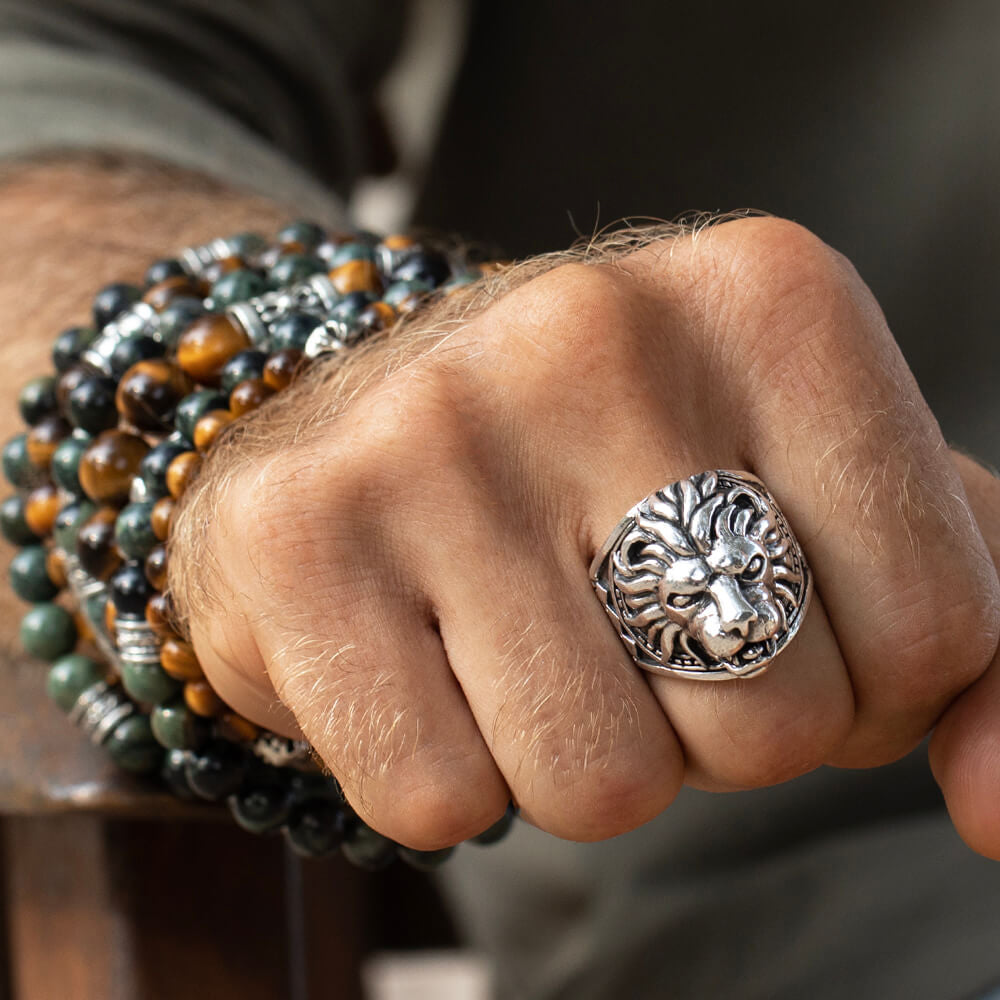 Silver lion ring