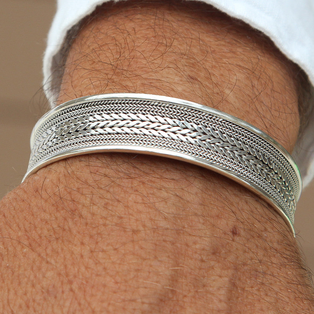 Sterling Silver Cuff Bracelet in Elegant Style - Free Size - VY Jewelry