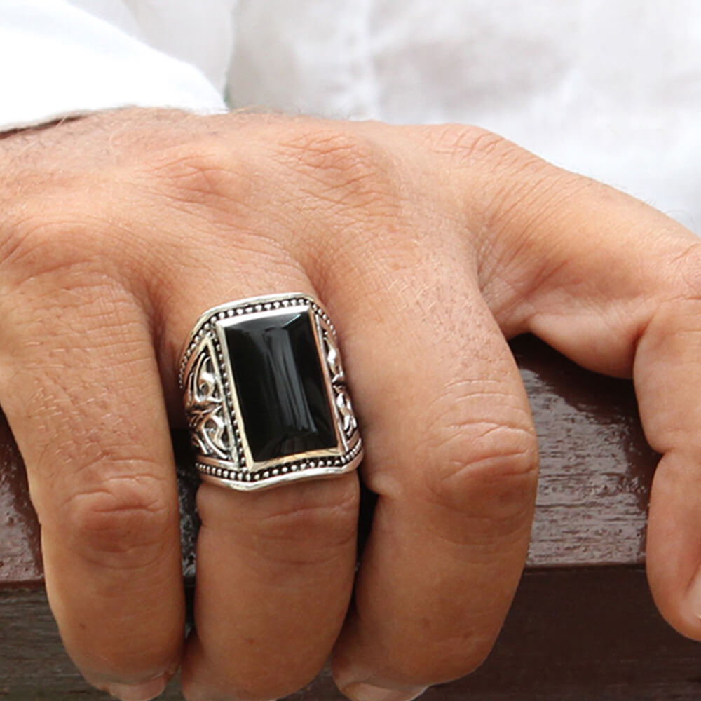 Onyx or Shell