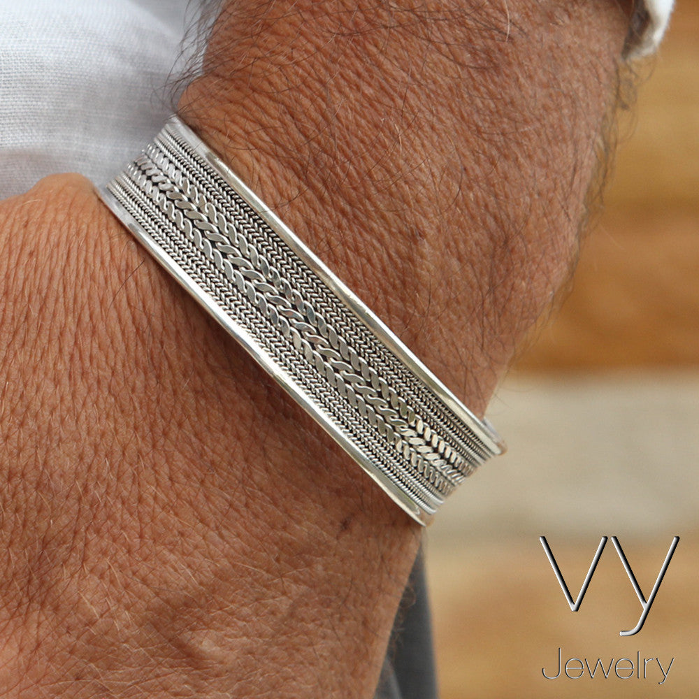 Sterling Silver Cuff Bracelet in Elegant Style - Free Size - VY Jewelry