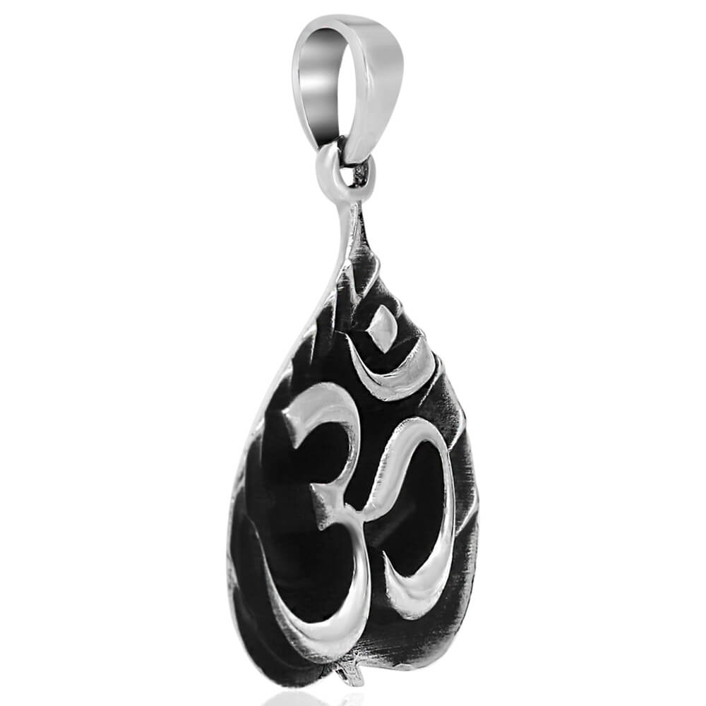 Om on Leaf