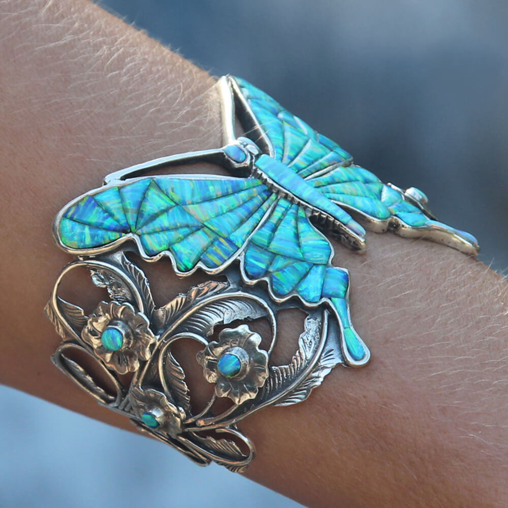 Royal Blue Butterfly Bracelet – Tímalaus