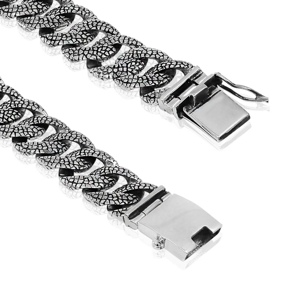 Thick silver chain